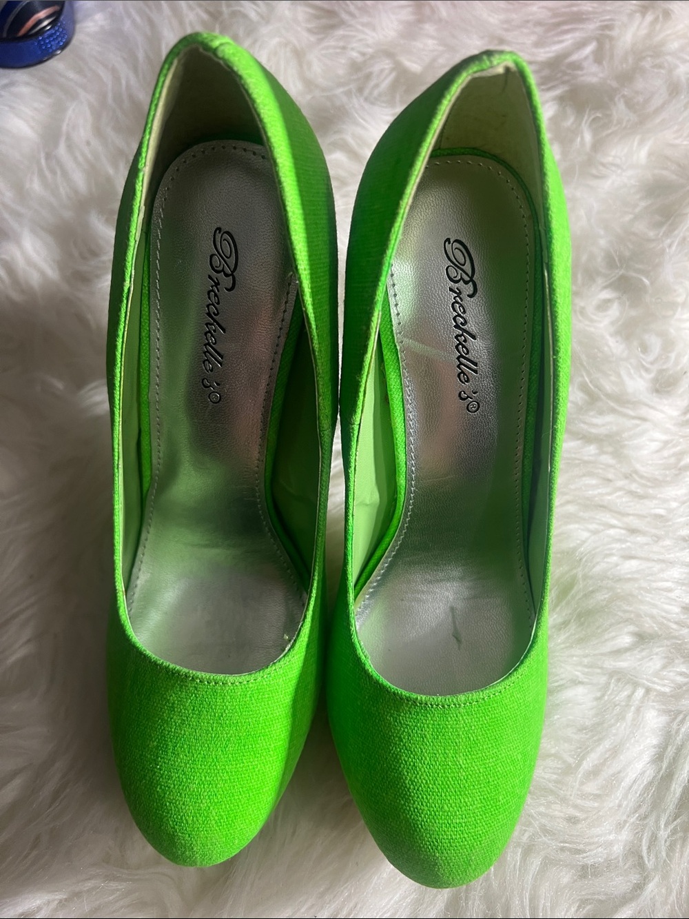 Breckelles Neon Green Platform High Heel Pumps